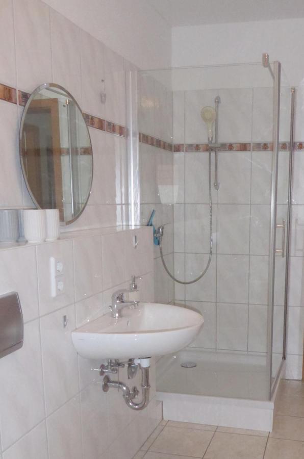 App. Weisses Haus Apartment Hohen Neuendorf Bagian luar foto