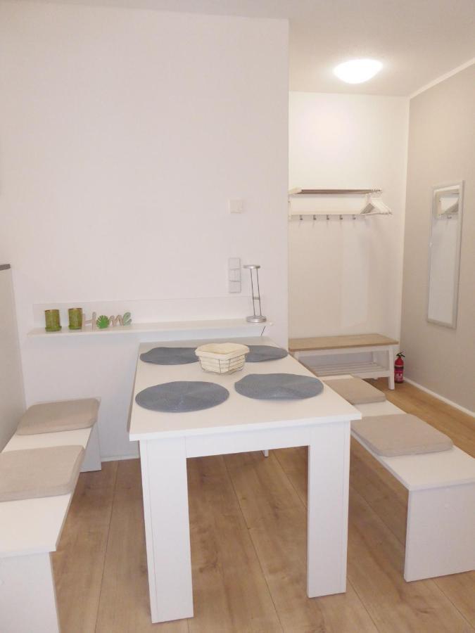 App. Weisses Haus Apartment Hohen Neuendorf Bagian luar foto