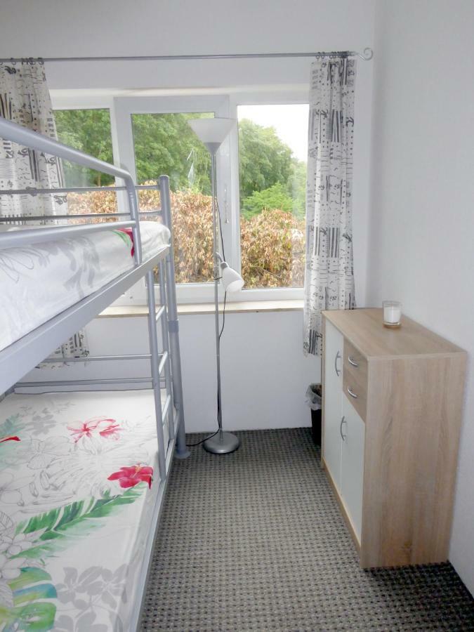 App. Weisses Haus Apartment Hohen Neuendorf Bagian luar foto