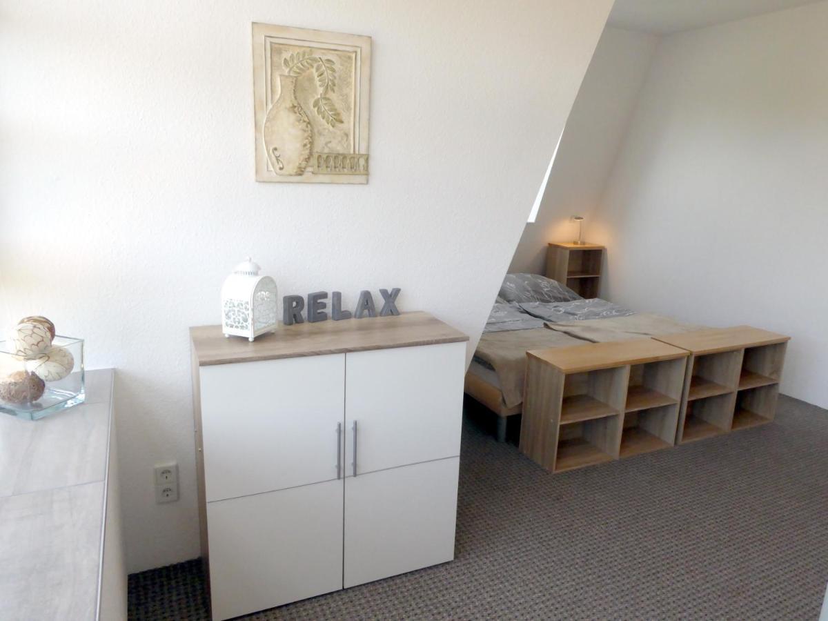 App. Weisses Haus Apartment Hohen Neuendorf Bagian luar foto