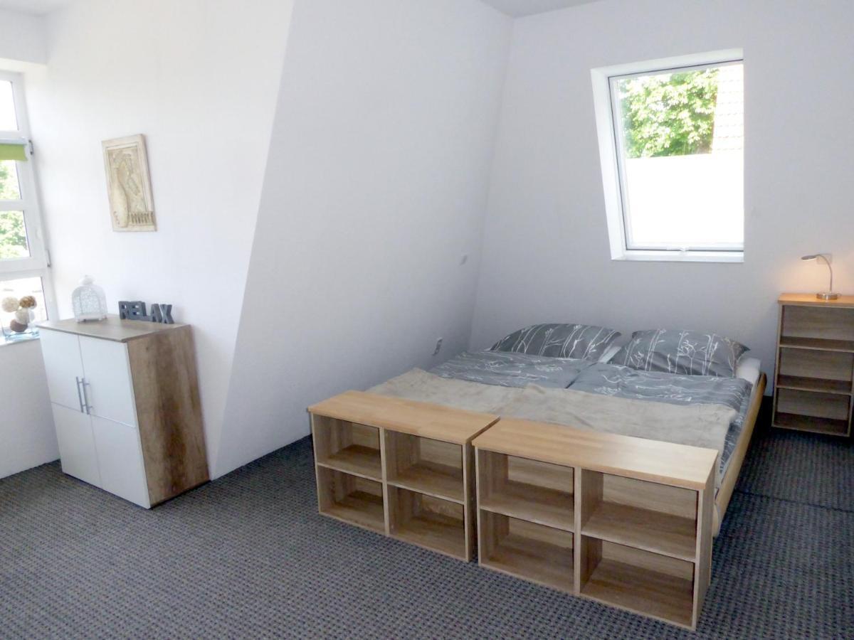 App. Weisses Haus Apartment Hohen Neuendorf Bagian luar foto